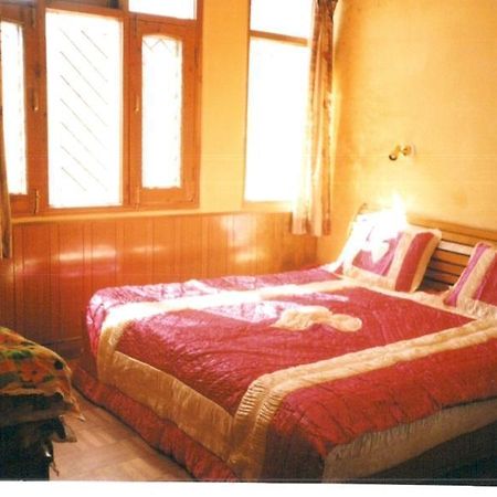 Hotel Sitara Regency Shimla Exterior foto
