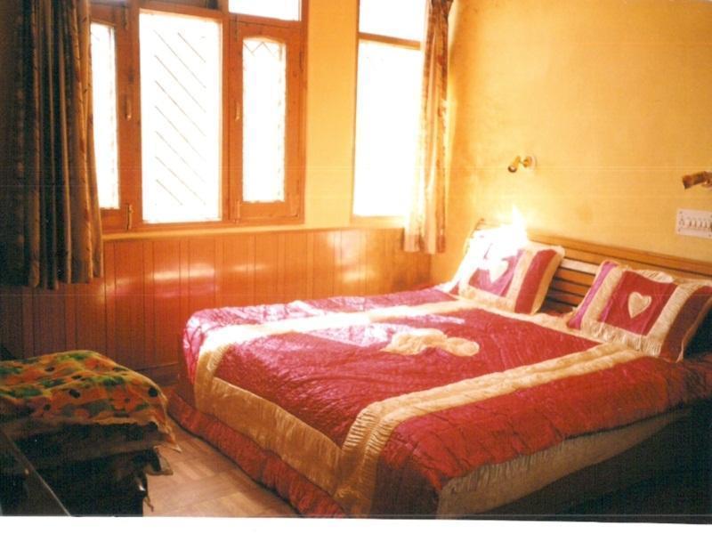 Hotel Sitara Regency Shimla Exterior foto